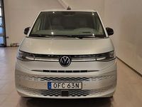 Begagnad VW Multivan Style 150 HK (110 kW) 2023 Silver Van