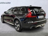 begagnad Volvo V60 CC B4 AWD Mildhybrid, Diesel Drag 197hk