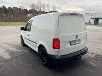 begagnad VW Caddy Skåpbil 2.0 TDI Euro 6 /Värmare /17" /Moms