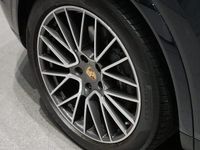 Begagnad Porsche Cayenne 468 HK (344 kW) 2022 Blå SUV