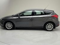 Begagnad Ford Focus Titanium 125 HK (91 kW) 2017 Grå