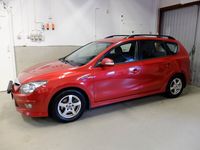 Begagnad Hyundai i30 116 HK (85 kW) 2010 Mörkröd Kombi