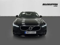 Begagnad Volvo V90 Momentum 190 HK (139 kW) 2019 Svart Kombi