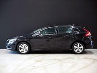 Begagnad Volvo V40 Momentum 150 HK (110 kW) 2016 Svart Kombi