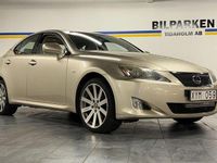 Begagnad Lexus IS220d 177 HK (130 kW) 2006 Ljusbrun Sedan