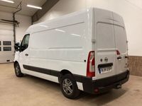 begagnad Nissan NV400 2.3 DCI MAN 145 HK VIT LEASBAR