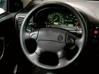 begagnad VW Polo Variant 1.6 75hk LÅGMILARE FULLSERVAD