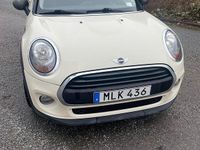 Begagnad Mini ONE 102 HK (75 kW) 2016 Pepper white Halvkombi