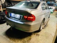 begagnad BMW 325 i Sedan NyBesiktigat Elstolar/Storaskärm