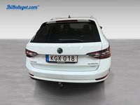 Begagnad Skoda Superb 2016 Vit Kombi