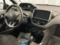 begagnad Peugeot 208 5-dörrar 1.2 VTi 82hk / AUX / USB / AC