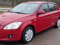 Begagnad Kia Ceed 109 HK (80 kW) 2007 Halvkombi