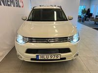 begagnad Mitsubishi Outlander P-HEV 2.0 4WD Drag MoK Kamera SoV 2014, SUV