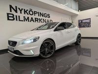 Begagnad Volvo V40 R-Design 190 HK (139 kW) 2014 Vit Halvkombi