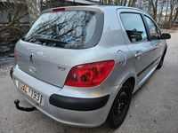 begagnad Peugeot 307 5-dörrar 1.6 XT Euro 3