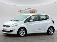Begagnad Kia Venga Comfort 90 HK (66 kW) 2010 Vit Halvkombi