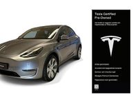 Begagnad Tesla Model Y Long Range AWD 378 kW (514 HK) 2023 Grå SUV