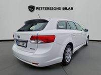 begagnad Toyota Avensis Kombi 2.0 D-4D/ Nybes / Nyservad /Dieselvärme