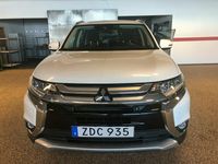 Begagnad Mitsubishi Outlander 150 HK (110 kW) 2017 Vit SUV
