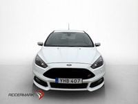 Begagnad Ford Focus ST 250 HK (183 kW) 2016 Vit Halvkombi