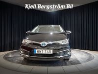 begagnad Toyota Auris Hybrid e-CVT