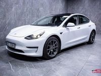 Begagnad Tesla Model 3 Long Range AWD 366 kW (498 HK) 2021 Vit Sedan