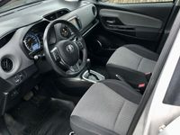 begagnad Toyota Yaris Hybrid e-CVT M&K Värmare Fullservad