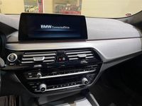 begagnad BMW 520 d xDrive Touring M-Sport Panorama Dragkrok Navi Komfortöppning