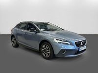 Begagnad Volvo V40 Momentum 150 HK (110 kW) 2017 Ljusblå Halvkombi