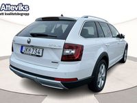 begagnad Skoda Octavia Scout TDI 150 DSG 4×4 Drag/Värmare/Premiumpkt