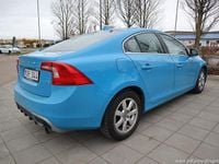 Begagnad Volvo S60 R-Design 150 HK (110 kW) 2012 Blå samma som bilen Sedan