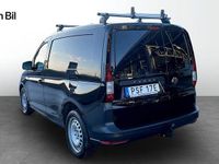 Begagnad VW Caddy 122 HK (89 kW) 2023 Deep black pärleffekt Minibuss