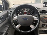 Begagnad Ford Focus Trend 90 HK (66 kW) 2011 Blå Kombi