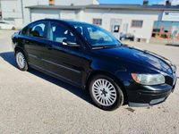 Begagnad Volvo S40 140 HK (102 kW) 2004 Svart Sedan