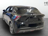 Begagnad MG MG4 EV 125 kW (170 HK) 2024 Svart Halvkombi