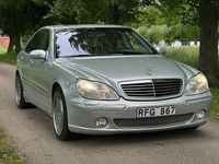 Begagnad Mercedes S320 225 HK (165 kW) 1999 Ljusgrå Sedan