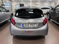 begagnad Peugeot 208 5d 1.2 VTi Signature 110hk Panorama Aut