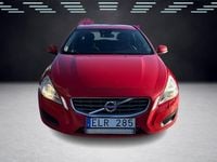 Begagnad Volvo V60 Kinetic 180 HK (132 kW) 2011 Röd Kombi