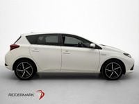 Begagnad Toyota Auris Hybrid Comfort 136 HK (100 kW) 2018 Vit Halvkombi