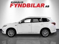 Begagnad Mitsubishi Outlander 305 HK (224 kW) 2020 Vit SUV