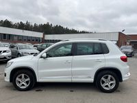 begagnad VW Tiguan 2.0 TDI 4M 184hk R-line Panorama D-Värmare