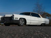 Begagnad Cadillac Coupé DeVille 345 HK (253 kW) 1966 Vit Sportkupé