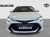 Begagnad Toyota Corolla Life 124 HK (91 kW) 2022 Vit Kombi