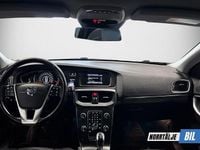 Begagnad Volvo V40 116 HK (85 kW) 2015 Röd Halvkombi
