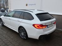 begagnad BMW 530 i Touring xDrive / Innovation Edition / Drag