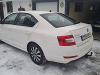 Begagnad Skoda Octavia GreenLine 110 HK (80 kW) 2016 Vit Halvkombi
