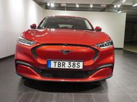 Begagnad Ford Mustang Mach-E Standard Range 221 kW (301 HK) 2022 Rapid red pn4hq SUV