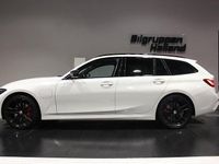 Begagnad BMW 330e M Sport 184 HK (135 kW) 2022 Vit Kombi