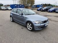 Begagnad BMW 118 Advantage 122 HK (89 kW) 2004 Ljusblå Halvkombi