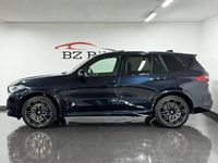 begagnad BMW X5 M Competition 625hk B&W Panorama LaserLight Moms